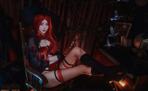 南桃Momoko·NO.083 红女巫 [19P-162MB]