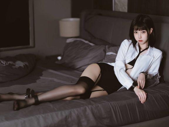 许岚LAN·邻家妹妹cos美图欣赏(39套)